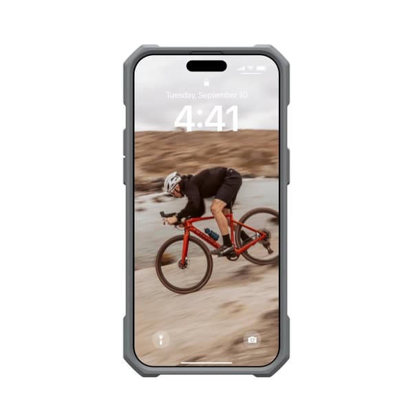 Urban Armor Gear iPhone 15 Pro Max Essential Armor Magsafe  - Silver