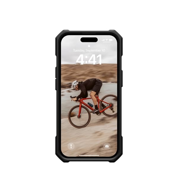 UAG iPhone 15 Mobilskal Magsafe Essential Armor - Svart