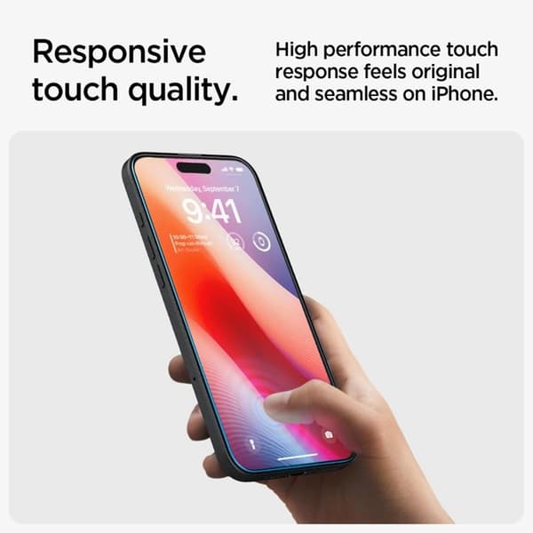 Spigen iPhone 15/16 Härdat Glas Skärmskydd 'EZ' Fit - Clear