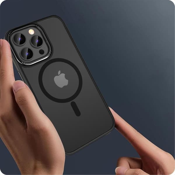 Tech-Protect iPhone 15 Pro Max Mobilskal Magsafe Magmat 2 - Svart