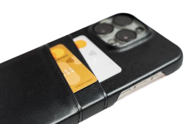Screenor Lumo - Baksidesskydd för mobiltelefon - genuint läder, termoplastisk polyuretan (TPU) - svart - för Apple iPhone 13, 14