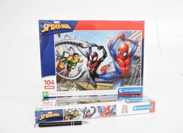 Clementoni Puzzle 104 palaa Spider-Man
