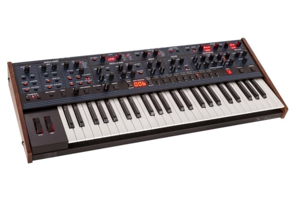 Sequential OB-6 - Polyfonisk analog synthesizer