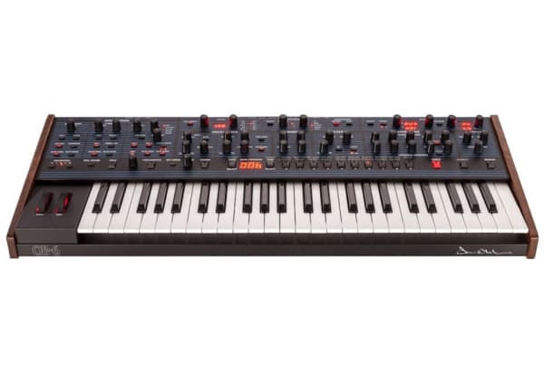 Sequential OB-6 - Polyfonisk analog synthesizer