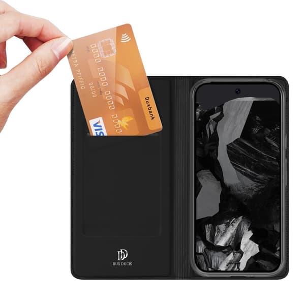 DUX DUCIS Skin Pro -sarjan kotelo korttipaikalla Google Pixel 9 / 9 Pro - musta