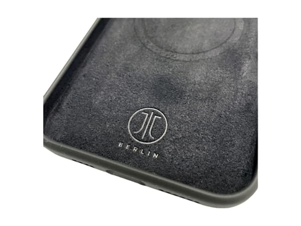 JT BERLIN BackCase Steglitz MagSafe, Cover, Apple, iPhone 16 Pro Max, 17.5 cm (6.9"), Black