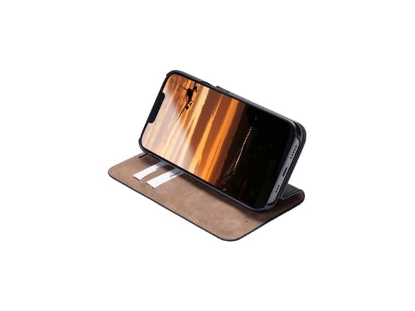 JT BERLIN BookCase Tegel, Folio, Apple, iPhone 16 Plus, 17 cm (6.7"), Sort