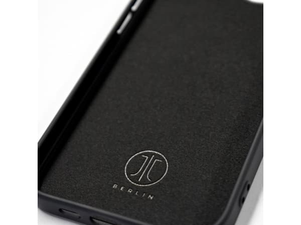 JT BERLIN Pankow Soft, Cover, Apple, iPhone 16, 15.5 cm (6.1"), Black