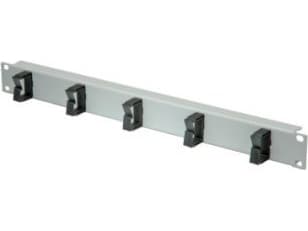 SCHROFF SCHROFF 48,26 cm 19 tommer frontplate med 5 plastkabeløyer 3,8x2,5 cm 1,49x0,98 tommer - 26104070