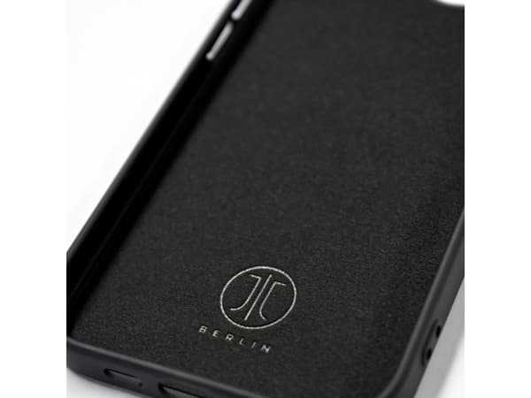 JT BERLIN Pankow Soft, Cover, Apple, iPhone 16, 15.5 cm (6.1"), Black