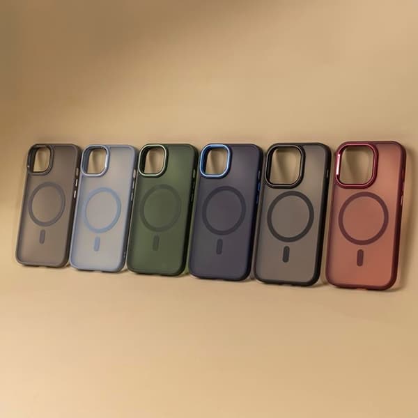 iPhone 14 Pro Max Mobilskal MagSafe Frozen - Svart