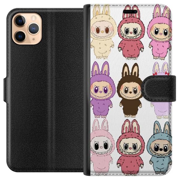 Apple iPhone 11 Pro Max Lommeboketui Labubu Pink Monster - Popkunst med Kawaii-touch