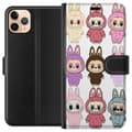 Miniatyrbilde 1 av 3: Apple iPhone 11 Pro Max Lommeboketui Labubu Pink Monster - Popkunst med Kawaii-touch