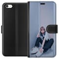Miniatyrbillede 1 af 3: Apple iPhone 5s Tegnebogsetui Lisa from Blackpink – K-pop Style Icon