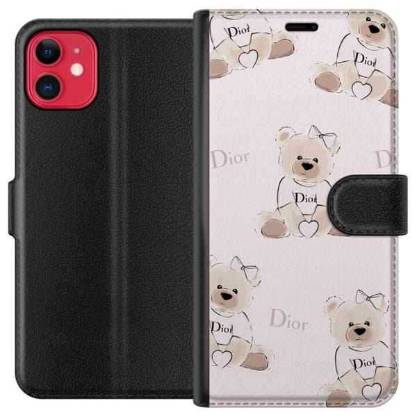 Apple iPhone 11 Plånboksfodral Teddy Dior Vibes – lyxig nalle i fashionstil