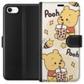 Miniatyrbilde 1 av 3: Apple iPhone 6 Lommeboketui Nalle Pooh stil - klassisk bjørnemotiv i en ny tolkning