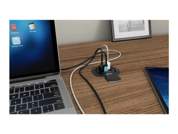 i-Tec Built-in Desktop Fast Charger - Strømadapter - 96 watt - 3 A - QC 3.0 - 4 utgangskontakter (3 x USB-type A, 24 pin USB-C) - svart Sort