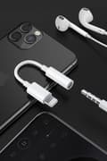 Miniatyrbild 2 av 3: SiGN Lightning till 3.5mm AUX Adapter - Vit