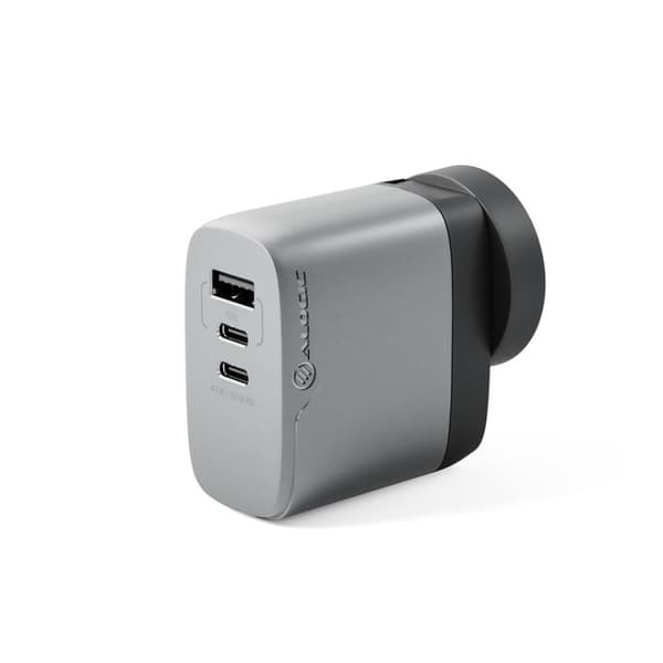 ALOGIC Laturi Rapid Power 67W Multi-Country Travel GaN Charger