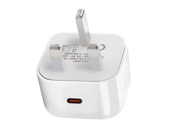 eSTUFF - Strømadapter - 20 watt - 3 A - Apple Fast Charge, PD 3.0, QC 3.0 (24 pin USB-C) - hvit - Storbritannia