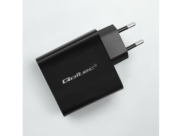 Qoltec - Strømadapter - super quick, 5-20V, 1.5A - 65 watt - 3.25 A - PD - 2 utgangskontakter (24 pin USB-C, USB) - svart