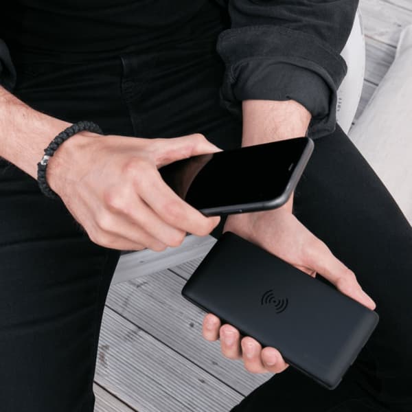 Champion Powerbank Langaton Laturi 10 000 mAh 12W Svart