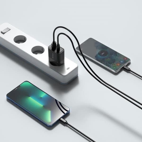Tech-Protect C30W 2-Port Nätverk Laddare PD30W/QC3.0 - Svart