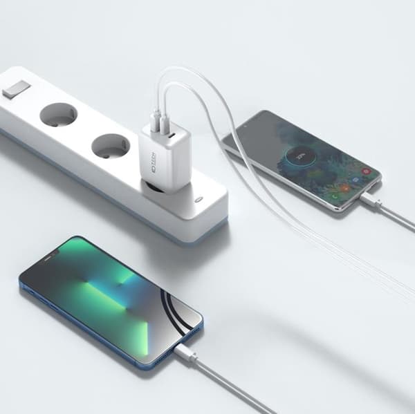 Tech-Protect 3-Port Väggladdare 30W - Vit