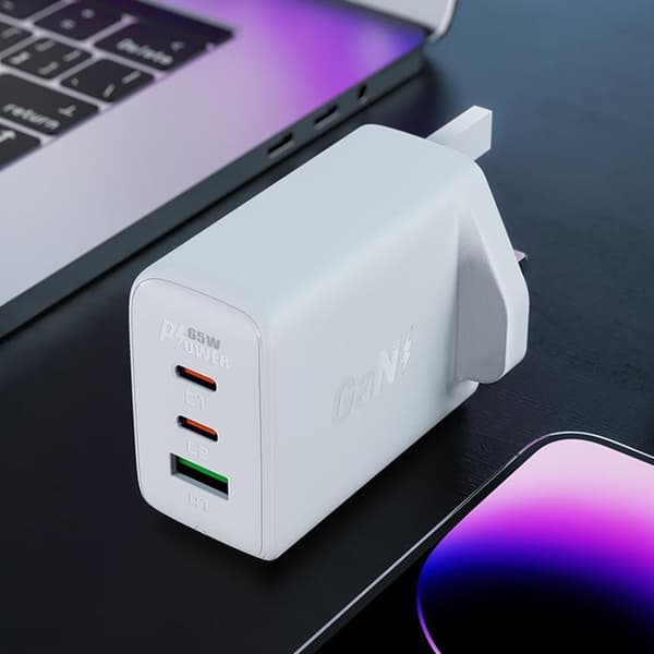 Acefast UK Väggladdare 65W 1xUSB Till 2xUSB-C - Vit