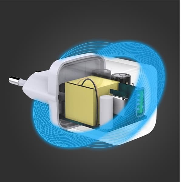 Celly Laturi USB-A/USB-C 20W Valkoinen