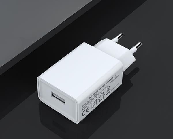 AC-adapter 5V 1A-2A USB, hvit