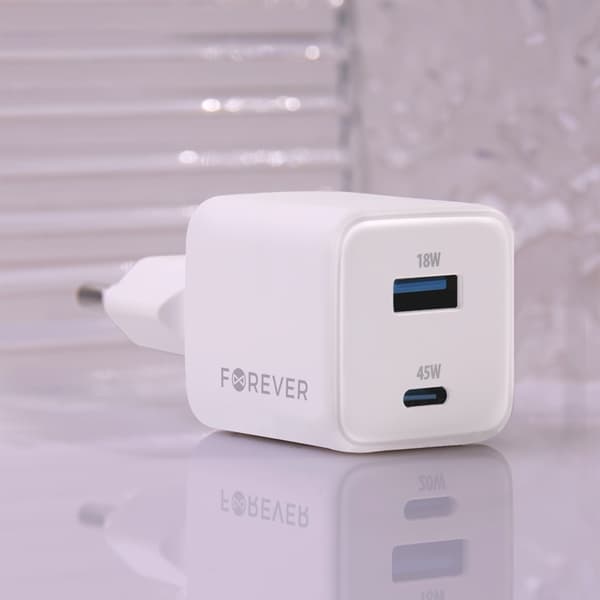 Forever Snabbladdare USB-A - USB-C 45W GaN PD QC - Vit