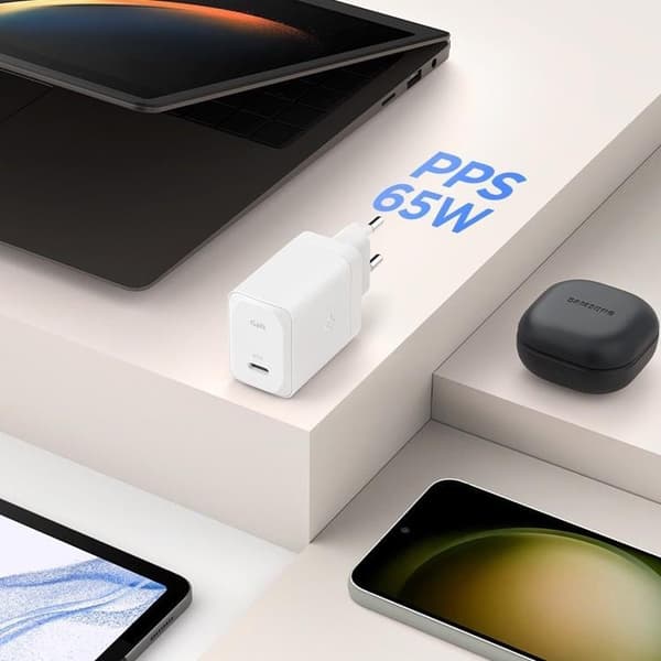 Spigen GAN-651 1-Port Snabbladdare 65W + Typ-C Kabel