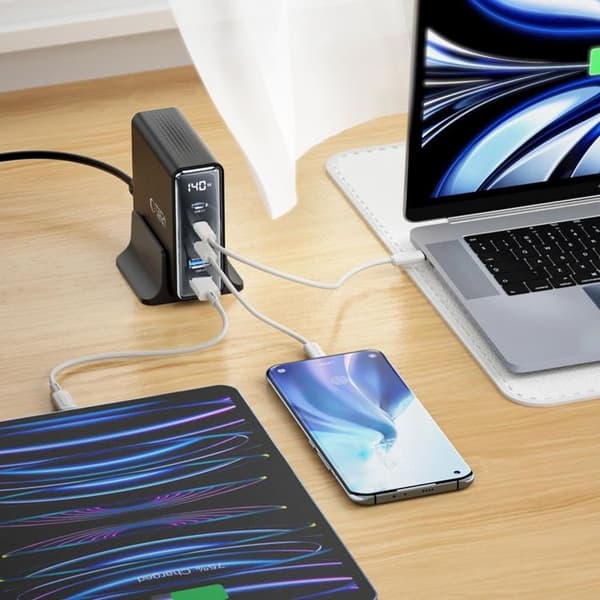 Tech-Protect 5-Port Skrivbord Laddare - Svart
