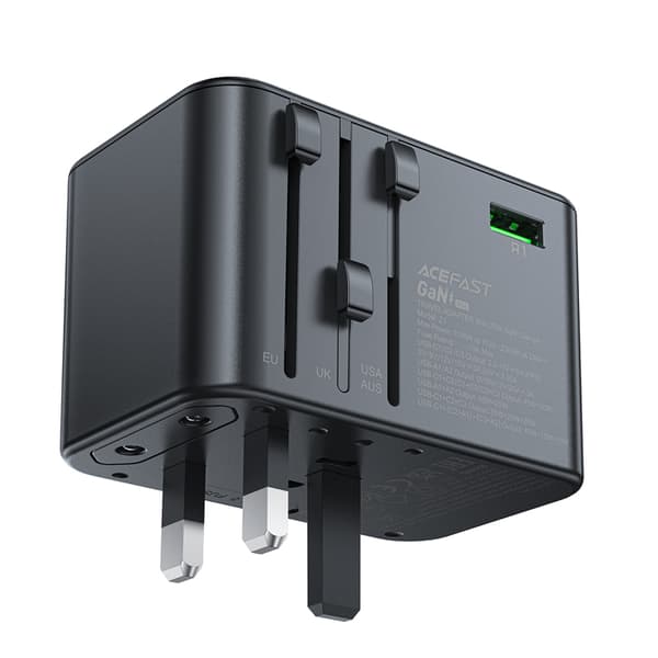 Universaali GaN-matkalaturi 2x USB-A 3x USB-C liittimet UK EU USA AUS Musta