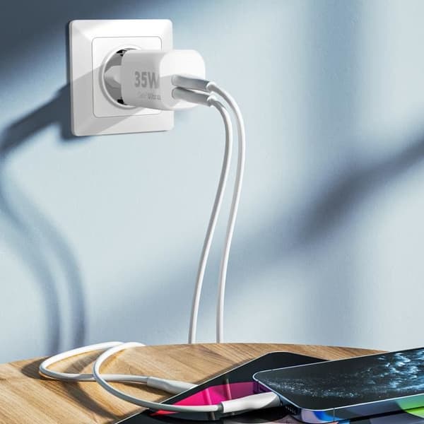 GaN² Sektorladdare 35W USB C + USB Kompaktformat Xtorm Vit