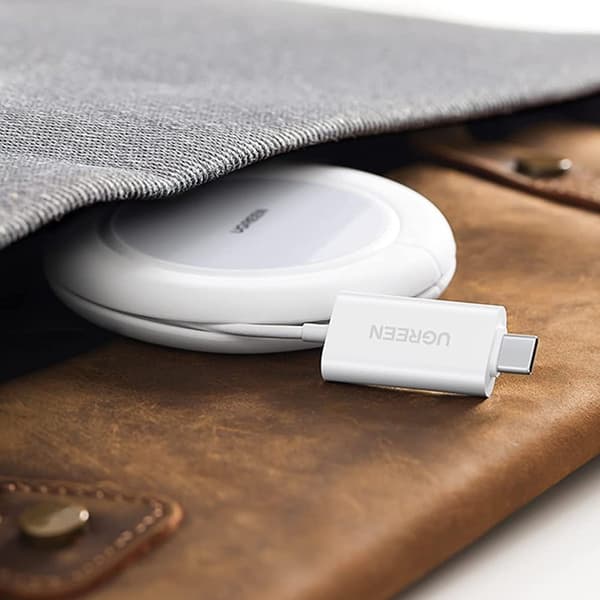 Qi 15W trådløs oplader med silikoneetui, kompatibel med MagSafe hvid