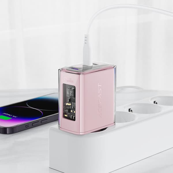 GaN 65W verkkolaturi 3 porttia 1x USB 2x USB-C vihreä