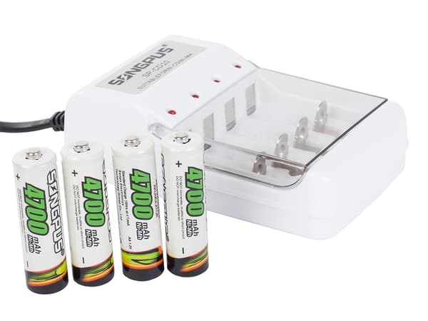 4x Batterioplader - AA/AAA Batterier