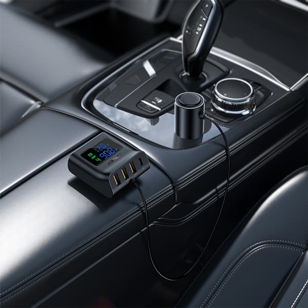 Autolaturi latausasema 90W USB-C 3x USB QC 3.0 musta