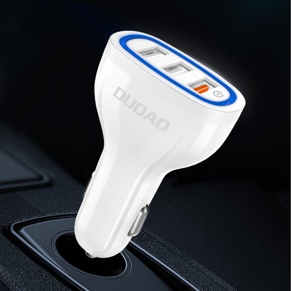 Autolaturi 3x USB Quick Charge 3.0 QC3.0 2.4A 18W valkoinen