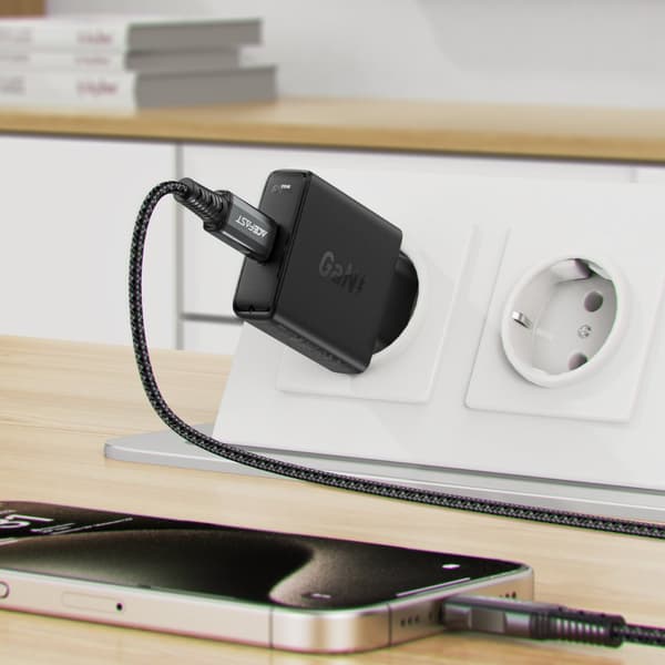 Lille flad GaN PD 20W USB-C sort oplader