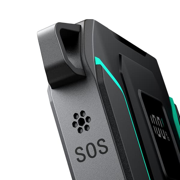 Udendørs 10000mAh field power bank med indbygget USB-C og Lightning kabler, sort
