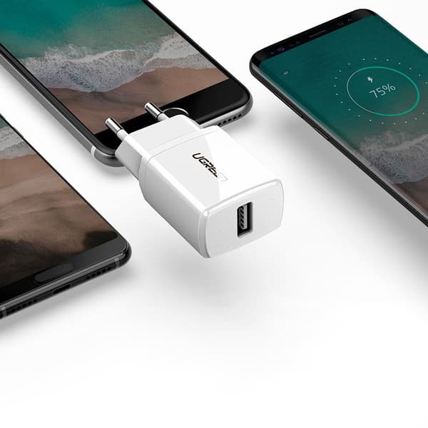 Lille USB 2.1A telefonoplader, sort