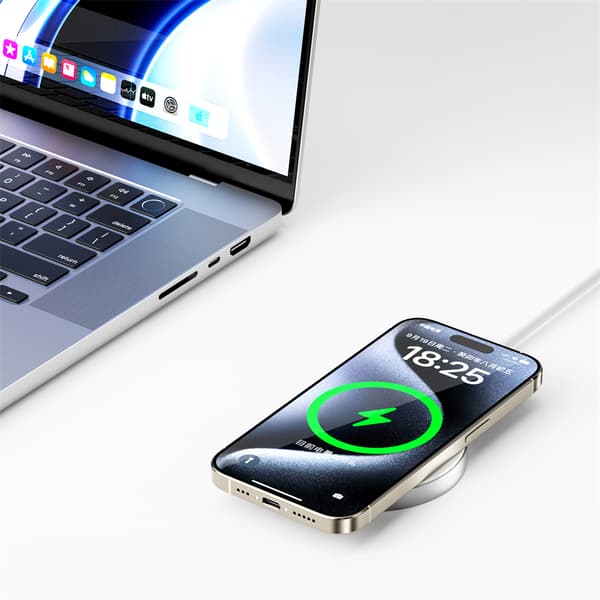 WIWU trådlös laddplatta med 15W snabbladdning och USB-C-kontakt