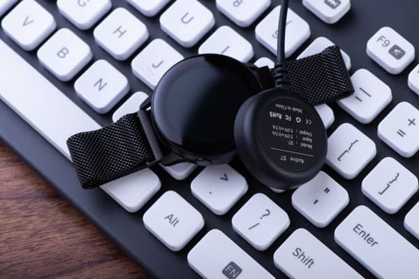 INF Galaxy Watch Ultra/Active2/Watch4/5/6/7 USB-A-latauskaapeli