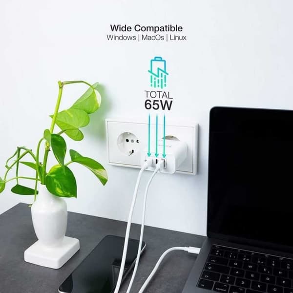 TooQ TOOQ väggladdare med 2 USB-C-portar och 1 USB-A-port