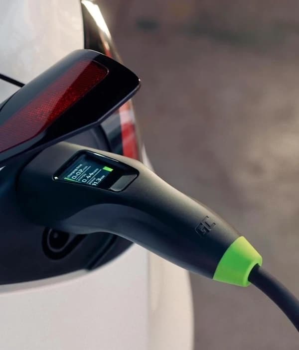 Green Cell Habu EVGC01 sähköauton mobiililaturi 11 kW 7 m Type 2 CEE -seinälaturi musta