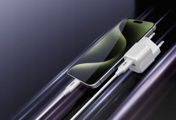 HURTIG USB C TELEFONOPLADER UNIVERSAL 20W + USB C KABEL 100W HVID