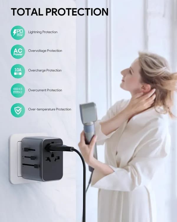 SiGN Universal Reseadapter med USB-portar, 20W - Svart